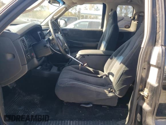 ✅ 2002 Dodge Dakota Sport • VIN: 1B7GG32N22S675781 • Lot: 77658574. Wystawiony na Copart z przebiegiem 200 462 mil. Bezpłatny archiwum sprzedaży aukcyjnych z USA i szczegółowy raport historii pojazdu na DreamBid. Zdjęcie 7.