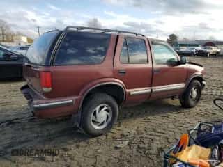 1998 Chevrolet Blazer LT z VIN 1GNDT13W9W2224077, wystawiony jako Copart lot #82865874 z przebiegiem 206 556 mil mil oraz Szkoda całkowita • Salvage title. Historia ofert i sprzedaży dostępna na DreamBid. Obrazek 3.