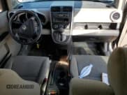 ✅ 2009 Honda Element LX • VIN: 5J6YH18319L004368 • Lot: 82520735. Listed on Copart with 190,625 mi. Free auction sales archive from the USA and detailed vehicle history report at DreamBid. Image 8.