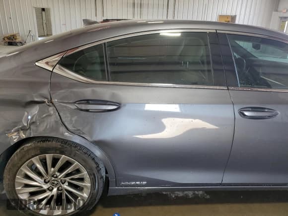 ✅ 2021 Lexus ES 300h Ultra Luxury • VIN: 58AFA1C19MU002544 • Лот: 70882575. Опубликован ранее на Copart с пробегом 19 602 миль. Бесплатный доступ к архиву аукционных продаж из США и подробный отчёт об истории автомобиля на DreamBid. Изображение 10.