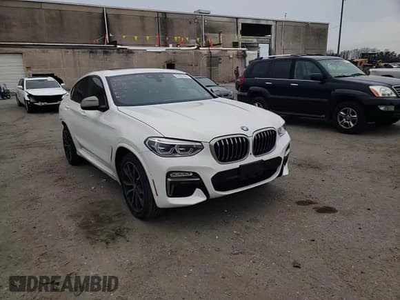 ✅ 2019 BMW X4 M40i • VIN: 5UXUJ5C5XK9A32960 • Lot: 41801423. Wystawiony na Copart z przebiegiem 24 326 mil. Bezpłatny archiwum sprzedaży aukcyjnych z USA i szczegółowy raport historii pojazdu na DreamBid. Zdjęcie 11.