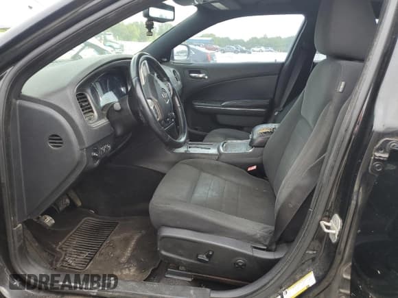 ✅ 2011 Dodge Charger Rallye • VIN: 2B3CL3CG9BH552434 • Лот: 71918205. Опубликован ранее на Copart с пробегом Не указан. Бесплатный доступ к архиву аукционных продаж из США и подробный отчёт об истории автомобиля на DreamBid. Изображение 7.