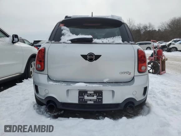 ✅ 2013 MINI Countryman S ALL4 • VIN: WMWZC5C58DWM15375 • Lot: 44399835. Listed on Copart with 121,785 mi. Free auction sales archive from the USA and detailed vehicle history report at DreamBid. Image 6.