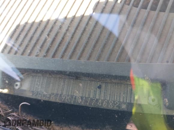 ✅ 1992 Chevrolet Silverado 1500 • VIN: 2GCEK19K1N1174682 • Лот: 42358338. Опубликован ранее на IAAI с пробегом 235 801 миль. Бесплатный доступ к архиву аукционных продаж из США и подробный отчёт об истории автомобиля на DreamBid. Изображение 9.