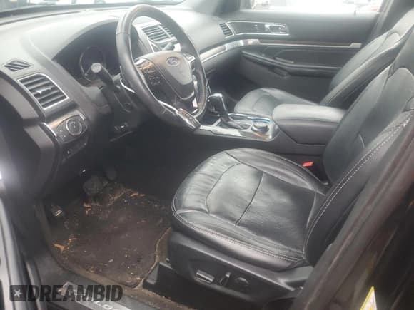 ✅ 2017 Ford Explorer Limited • VIN: 1FM5K8F80HGC06381 • Lot: 93737185. Wystawiony na Copart z przebiegiem 90 886 mil. Bezpłatny archiwum sprzedaży aukcyjnych z USA i szczegółowy raport historii pojazdu na DreamBid. Zdjęcie 7.