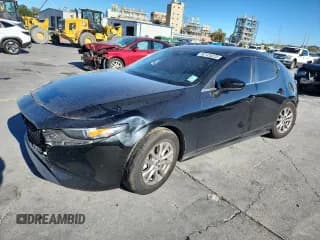 ✅ 2022 Mazda 3 S • VIN: JM1BPAJLXN1514958 • Лот: 92125225. Опубликован ранее на Copart с пробегом 94 504 миль. Бесплатный доступ к архиву аукционных продаж из США и подробный отчёт об истории автомобиля на DreamBid. Изображение 1.