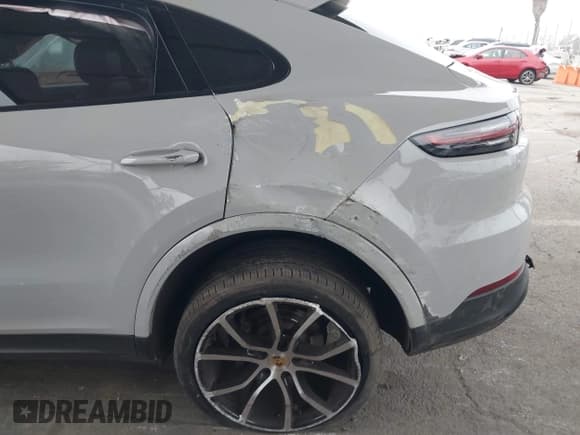 ✅ 2022 Porsche Cayenne • VIN: WP1BA2AY4NDA48153 • Лот: 42433103. Опубликован ранее на IAAI с пробегом Не указан. Бесплатный доступ к архиву аукционных продаж из США и подробный отчёт об истории автомобиля на DreamBid. Изображение 6.