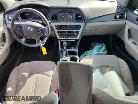 ✅ 2016 Hyundai Sonata SE • VIN: 5NPE24AF3GH332036 • Lot: 83859075. Listed on Copart with 110,360 mi. Free auction sales archive from the USA and detailed vehicle history report at DreamBid. Image 8.