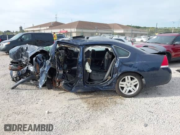 2012 Chevrolet Impala LT Retail с VIN 2G1WB5E39C1189253, выставлен на аукционе IAAI как лот 43343731 с пробегом Не указан миль и . История ставок и продаж доступна на DreamBid. Изображение 14.