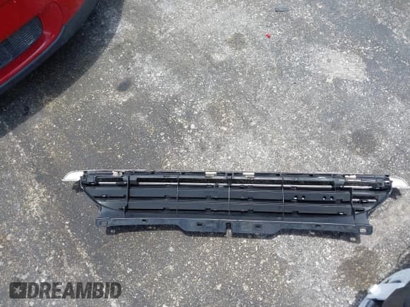 ✅ 2010 MINI Hardtop • VIN: WMWMF3C5XATZ66894 • Lot: 42558546. Wystawiony na IAAI z przebiegiem 116 494 mil. Bezpłatny archiwum sprzedaży aukcyjnych z USA i szczegółowy raport historii pojazdu na DreamBid. Zdjęcie 12.