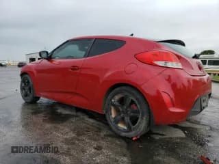 ✅ 2013 Hyundai Veloster w/Gray Int • VIN: KMHTC6AD0DU174170 • Lot: 72377134. Wystawiony na Copart z przebiegiem 116 524 mil. Bezpłatny archiwum sprzedaży aukcyjnych z USA i szczegółowy raport historii pojazdu na DreamBid. Zdjęcie 2.