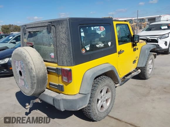 ✅ 2007 Jeep Wrangler X • VIN: 1J4FA24107L230159 • Лот: 43698240. Опубликован ранее на IAAI с пробегом 141 541 миль. Бесплатный доступ к архиву аукционных продаж из США и подробный отчёт об истории автомобиля на DreamBid. Изображение 4.