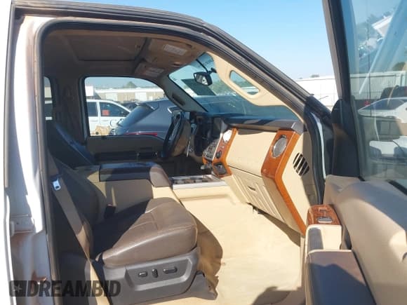 ✅ 2015 Ford F-250 Lariat • VIN: 1FT7W2BT7FED15289 • Лот: 43449198. Опубликован ранее на IAAI с пробегом 141 810 миль. Бесплатный доступ к архиву аукционных продаж из США и подробный отчёт об истории автомобиля на DreamBid. Изображение 5.