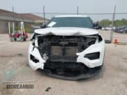 ✅ 2020 Ford Police Interceptor Utility • VIN: 1FM5K8AB3LGA55418 • Lot: 42381056. Wystawiony na IAAI z przebiegiem 89 076 mil. Bezpłatny archiwum sprzedaży aukcyjnych z USA i szczegółowy raport historii pojazdu na DreamBid. Zdjęcie 6.