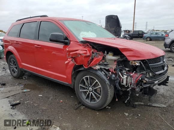 ✅ 2019 Dodge Journey SE • VIN: 3C4PDCBB1KT719539 • Lot: 82643925. Wystawiony na Copart z przebiegiem 58 318 mil. Bezpłatny archiwum sprzedaży aukcyjnych z USA i szczegółowy raport historii pojazdu na DreamBid. Zdjęcie 4.