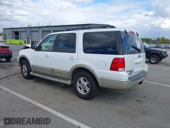 ✅ 2005 Ford Expedition Eddie Bauer • VIN: 1FMFU18545LA87519 • Lot: 43498213. Wystawiony na IAAI z przebiegiem 204 298 mil. Bezpłatny archiwum sprzedaży aukcyjnych z USA i szczegółowy raport historii pojazdu na DreamBid. Zdjęcie 3.