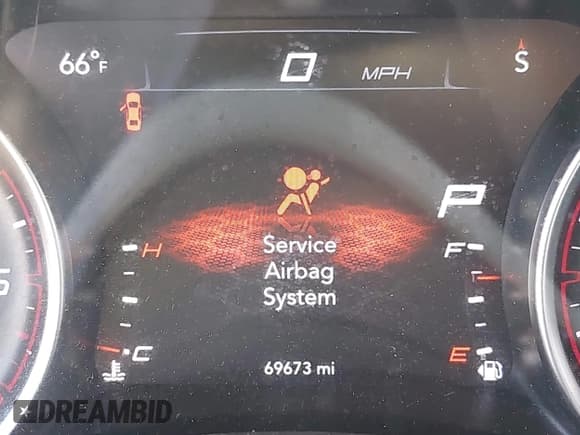 ✅ 2019 Dodge Charger SXT • VIN: 2C3CDXBG8KH720136 • Lot: 43278739. Listed on IAAI with 69,673 mi. Free auction sales archive from the USA and detailed vehicle history report at DreamBid. Image 15.