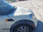 ✅ 2014 MINI Clubman • VIN: WMWZF3C52ET493388 • Lot: 42979003. Wystawiony na IAAI z przebiegiem 64 654 mil. Bezpłatny archiwum sprzedaży aukcyjnych z USA i szczegółowy raport historii pojazdu na DreamBid. Zdjęcie 12.