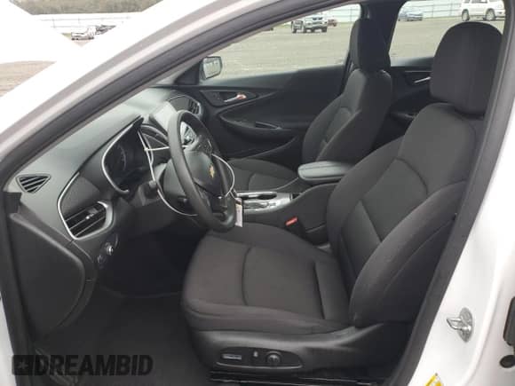 ✅ 2024 Chevrolet Malibu LT • VIN: 1G1ZD5ST4RF226514 • Lot: 91669725. Wystawiony na Copart z przebiegiem 37 866 mil mil. Skorzystaj z bezpłatnego archiwum sprzedaży aukcyjnych z USA i zobacz szczegółowy raport historii pojazdu na DreamBid. Zdjęcie 7.