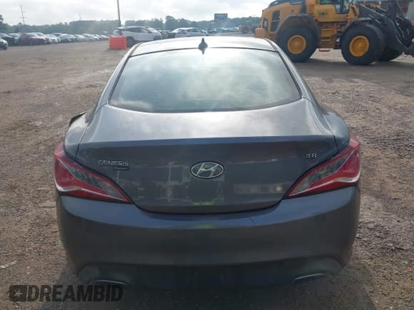 ✅ 2015 Hyundai Genesis Coupe 3.8L Base • VIN: KMHHU6KJ3FU124857 • Lot: 42168363. Wystawiony na IAAI z przebiegiem 130 469 mil. Bezpłatny archiwum sprzedaży aukcyjnych z USA i szczegółowy raport historii pojazdu na DreamBid. Zdjęcie 16.