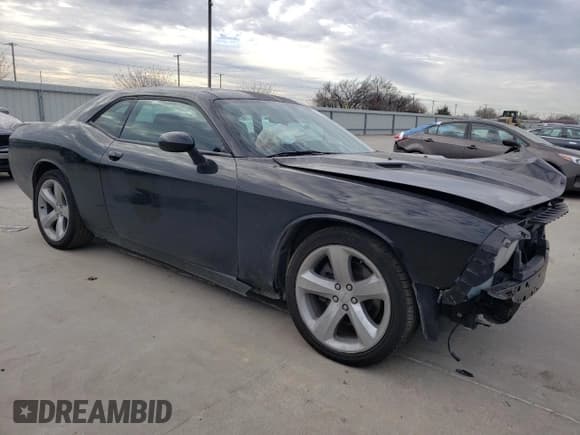 ✅ 2012 Dodge Challenger R/T Plus • VIN: 2C3CDYBT4CH121383 • Lot: 86829284. Wystawiony na Copart z przebiegiem 94 117 mil. Bezpłatny archiwum sprzedaży aukcyjnych z USA i szczegółowy raport historii pojazdu na DreamBid. Zdjęcie 4.