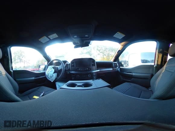 ✅ 2023 Ford F-150 XL • VIN: 1FTEX1CP5PKD77907 • Lot: 43580483. Wystawiony na IAAI z przebiegiem 13 387 mil. Bezpłatny archiwum sprzedaży aukcyjnych z USA i szczegółowy raport historii pojazdu na DreamBid. Zdjęcie 20.