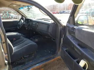 ✅ 2004 Dodge Dakota SLT • VIN: 1D7HG42N84S522082 • Lot: 43788784. Listed on IAAI with 139,248 mi. Free auction sales archive from the USA and detailed vehicle history report at DreamBid. Image 5.