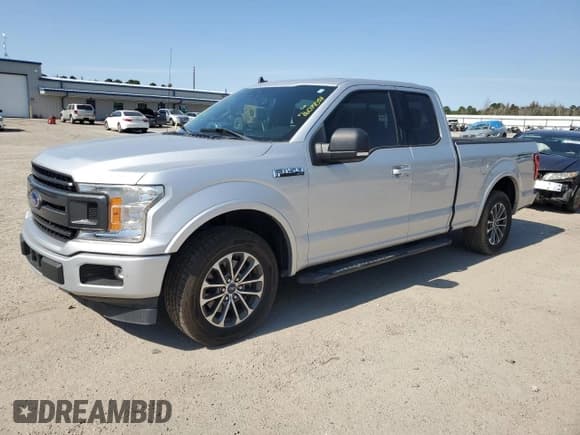 ✅ 2019 Ford F-150 XL • VIN: 1FTEX1C40KKE28633 • Lot: 76079054. Listed on Copart with 47,979 mi. Free auction sales archive from the USA and detailed vehicle history report at DreamBid. Image 1.