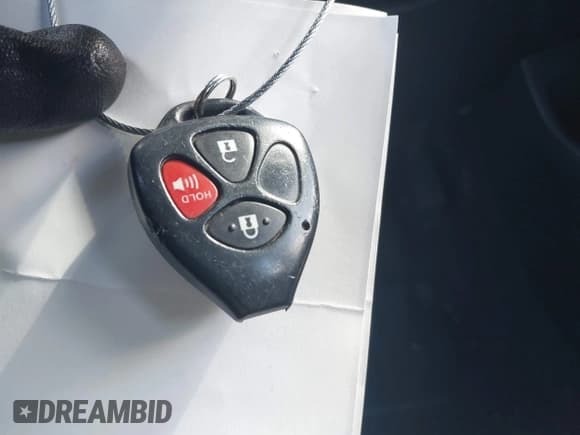 ✅ 2010 Toyota Yaris • VIN: JTDBT4K38A4066045 • Lot: 43532513. Wystawiony na IAAI z przebiegiem 136 318 mil. Bezpłatny archiwum sprzedaży aukcyjnych z USA i szczegółowy raport historii pojazdu na DreamBid. Zdjęcie 11.