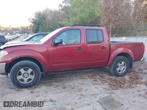 ✅ 2008 Nissan Frontier SE • VIN: 1N6AD07W08C442027 • Lot: 43620102. Wystawiony na IAAI z przebiegiem 157 270 mil. Bezpłatny archiwum sprzedaży aukcyjnych z USA i szczegółowy raport historii pojazdu na DreamBid. Zdjęcie 14.