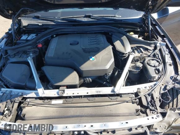 ✅ 2021 BMW 5 Series 530i xDrive • VIN: WBA13BJ05MCF37926 • Lot: 41704102. Listed on IAAI with 22,072 mi. Free auction sales archive from the USA and detailed vehicle history report at DreamBid. Image 10.