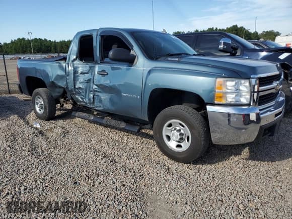 ✅ 2007 Chevrolet Silverado 2500HD Work Truck • VIN: 1GCHK29K47E556032 • Лот: 71995625. Опубликован ранее на Copart с пробегом 136 485 миль. Бесплатный доступ к архиву аукционных продаж из США и подробный отчёт об истории автомобиля на DreamBid. Изображение 4.
