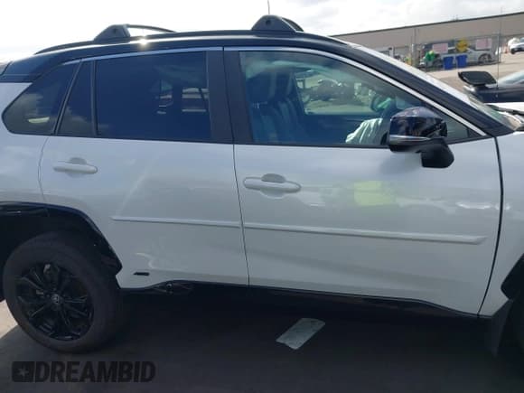 ✅ 2023 Toyota RAV4 Hybrid XSE • VIN: 4T3E6RFVXPU106036 • Lot: 43519140. Listed on IAAI with 13,315 mi. Free auction sales archive from the USA and detailed vehicle history report at DreamBid. Image 14.