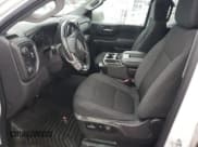 ✅ 2021 Chevrolet Silverado 1500 LT • VIN: 3GCPWCED4MG106057 • Lot: 74150424. Wystawiony na Copart z przebiegiem Nie podano. Bezpłatny archiwum sprzedaży aukcyjnych z USA i szczegółowy raport historii pojazdu na DreamBid. Zdjęcie 7.