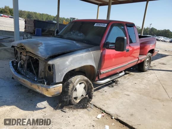 ✅ 1998 GMC Sierra 1500 • VIN: 2GTEK19R1W1527730 • Лот: 80983495. Опубликован ранее на Copart с пробегом Не указан. Бесплатный доступ к архиву аукционных продаж из США и подробный отчёт об истории автомобиля на DreamBid. Изображение 1.
