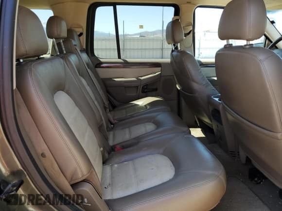 ✅ 2004 Ford Explorer Eddie Bauer • VIN: 1FMDU74W94UC01841 • Lot: 52153275. Wystawiony na Copart z przebiegiem 180 730 mil. Bezpłatny archiwum sprzedaży aukcyjnych z USA i szczegółowy raport historii pojazdu na DreamBid. Zdjęcie 11.