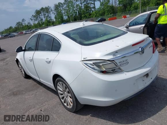 ✅ 2011 Buick Regal CXL RL3 • VIN: W04GR5EC8B1012392 • Lot: 42117964. Wystawiony na IAAI z przebiegiem 150 856 mil. Bezpłatny archiwum sprzedaży aukcyjnych z USA i szczegółowy raport historii pojazdu na DreamBid. Zdjęcie 3.