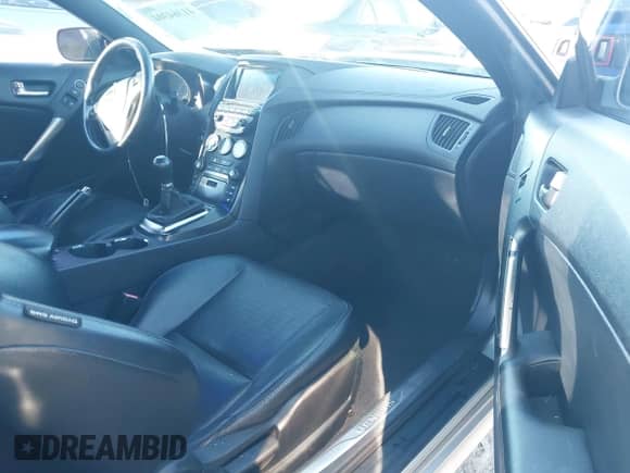 2013 Hyundai Genesis Coupe Track с VIN KMHHU6KJ2DU086535, выставлен на аукционе IAAI как лот 41364304 с пробегом 135 054 миль миль и . История ставок и продаж доступна на DreamBid. Изображение 5.