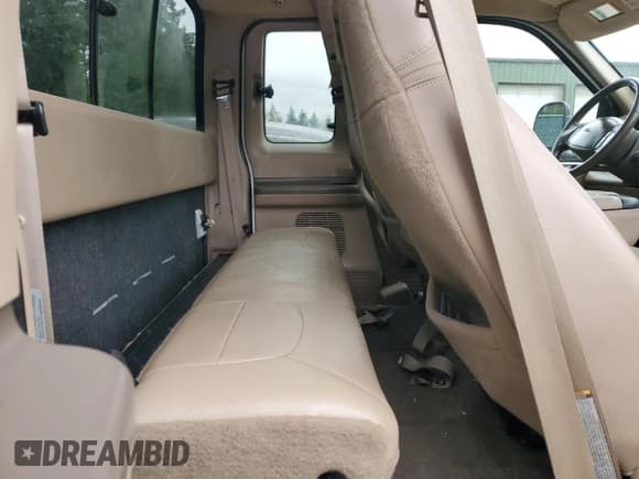 ✅ 1999 Ford F-350 XL • VIN: 1FTSX31FXXEE33878 • Лот: 87291625. Опубликован ранее на Copart с пробегом 112 199 миль. Бесплатный доступ к архиву аукционных продаж из США и подробный отчёт об истории автомобиля на DreamBid. Изображение 10.