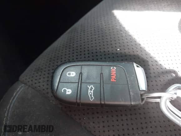 2018 Dodge Challenger R/T z VIN 2C3CDZBT2JH228242, wystawiony jako IAAI lot #43172225 z przebiegiem Nie podano mil oraz . Historia ofert i sprzedaży dostępna na DreamBid. Obrazek 11.