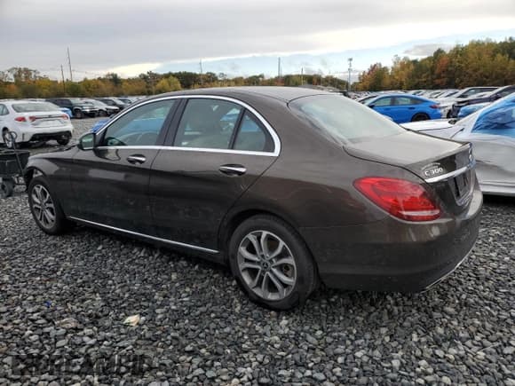 ✅ 2018 Mercedes-Benz C 300 • VIN: WDDWF4KB8JR336223 • Лот: 87062025. Опубликован ранее на Copart с пробегом 90 627 миль. Бесплатный доступ к архиву аукционных продаж из США и подробный отчёт об истории автомобиля на DreamBid. Изображение 2.