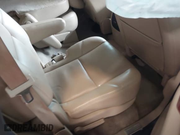 ✅ 2013 Chevrolet Tahoe LTZ • VIN: 1GNSCCE03DR122449 • Lot: 42860317. Listed on IAAI with 181,518 mi. Free auction sales archive from the USA and detailed vehicle history report at DreamBid. Image 8.