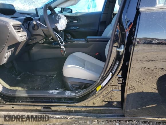 ✅ 2023 Toyota Prius LE • VIN: JTDADABU2P3005756 • Lot: 45841904. Listed on Copart with 4,440 mi. Free auction sales archive from the USA and detailed vehicle history report at DreamBid. Image 7.