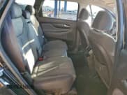 ✅ 2020 Hyundai Santa Fe SE • VIN: 5NMS23AD4LH161459 • Lot: 94172255. Wystawiony na Copart z przebiegiem 60 022 mil. Bezpłatny archiwum sprzedaży aukcyjnych z USA i szczegółowy raport historii pojazdu na DreamBid. Zdjęcie 11.