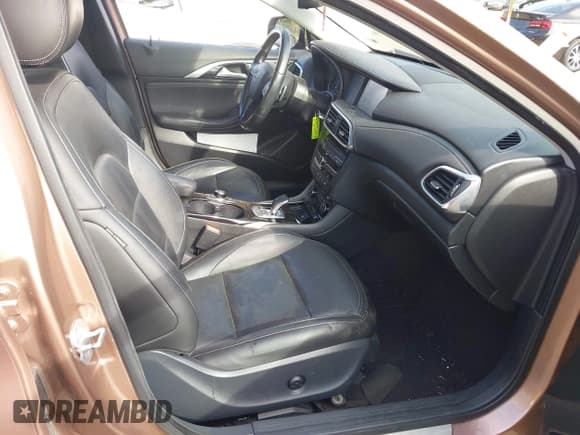 ✅ 2017 Infiniti QX30 Premium • VIN: SJKCH5CRXHA021230 • Лот: 41032760. Опубликован ранее на IAAI с пробегом 68 415 миль. Бесплатный доступ к архиву аукционных продаж из США и подробный отчёт об истории автомобиля на DreamBid. Изображение 5.