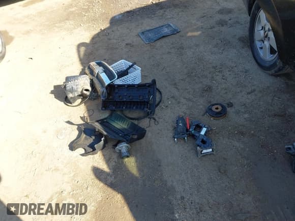 ✅ 2008 Chevrolet Aveo LT • VIN: KL1TG56678B178089 • Lot: 41667771. Wystawiony na IAAI z przebiegiem 183 539 mil. Bezpłatny archiwum sprzedaży aukcyjnych z USA i szczegółowy raport historii pojazdu na DreamBid. Zdjęcie 12.