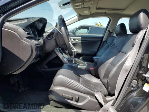 ✅ 2014 Acura TSX Technology • VIN: JH4CW2H60EC000147 • Lot: 57249525. Listed on Copart with 103,250 mi. Free auction sales archive from the USA and detailed vehicle history report at DreamBid. Image 7.