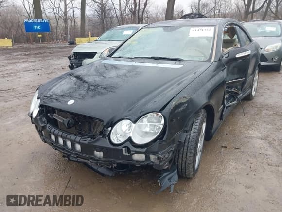✅ 2007 Mercedes-Benz CLK 550 • VIN: WDBTJ72H77F214706 • Lot: 41471332. Listed on IAAI with 87,310 mi. Free auction sales archive from the USA and detailed vehicle history report at DreamBid. Image 18.