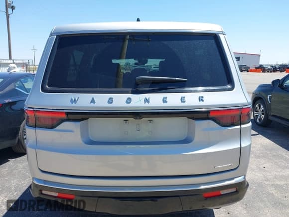 ✅ 2024 Jeep Wagoneer Series II • VIN: 1C4SJSBP8RS105303 • Lot: 42503456. Listed on IAAI with 52,664 mi. Free auction sales archive from the USA and detailed vehicle history report at DreamBid. Image 16.