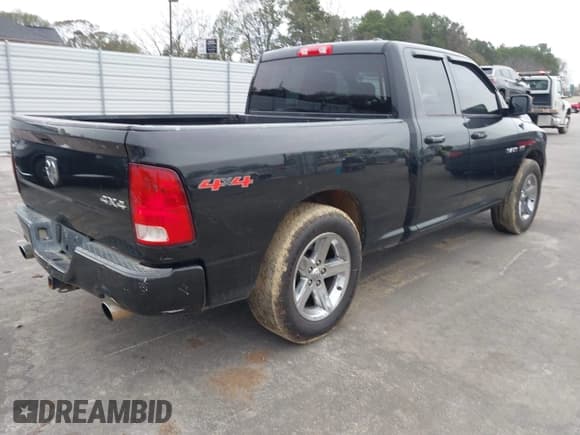 ✅ 2009 Dodge 1500 Sport • VIN: 1D3HV18T59S753962 • Lot: 43868419. Listed on IAAI with 298,398 mi. Free auction sales archive from the USA and detailed vehicle history report at DreamBid. Image 4.